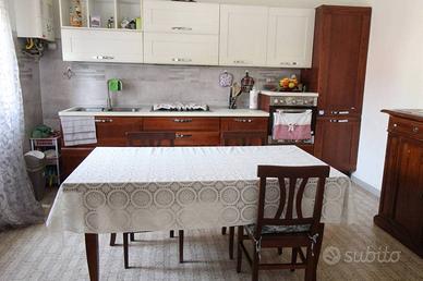 Villa di 110 m² con 3 locali e box auto a Sarego