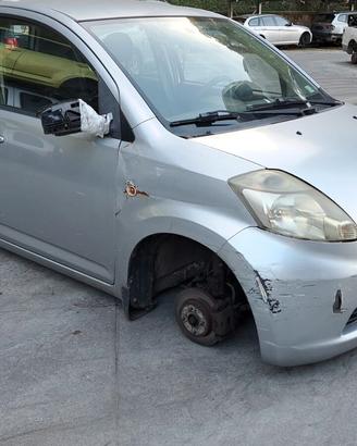 DAIHATSU SIRION 2005 SOLO PER RICAMBI
