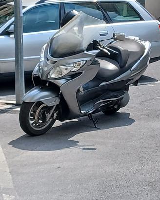 Burgman 400