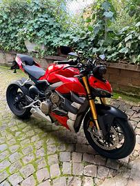 Ducati streetfighter v4s