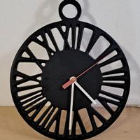 Orologio in ghisa da parete