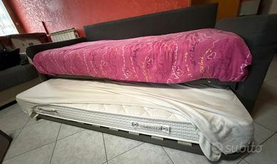 Divano letto con letto estraibile, come nuovo