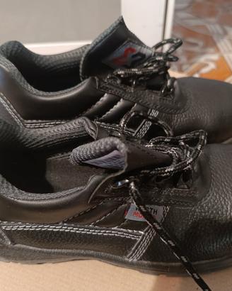 scarpe antinfortunistiche nuove