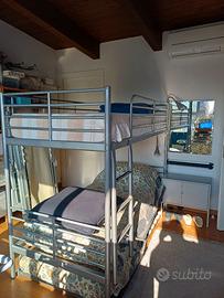 letto Ikea in metallo