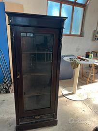 Angoliera in legno antica
