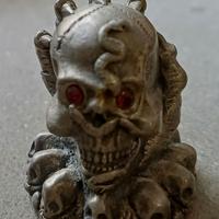 The Keeper of the Skull" (Il Custode del Teschio)