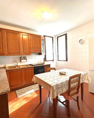 Cucina completa anni ’90 – buono stato