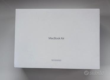 Apple MacBook Air 2023   M1 8Gb Ram HD 256 Gb