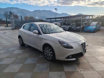 Alfa Romeo Giulietta 1.6 JTDm-2 105 CV Exclusive