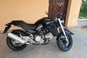 Ducati Monster 600 anno 2000