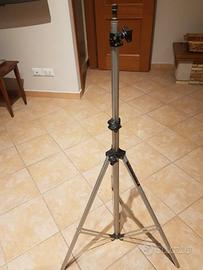 Cavalletto fotografico Manfrotto 052