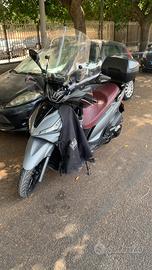 Kymco People S 300