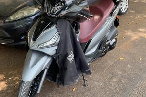 Kymco People S 300