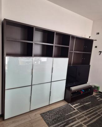 parete attrezzata con mobile Tv