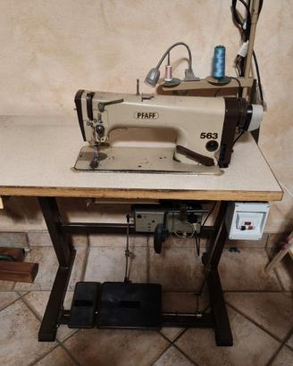 Macchina Cucitrice Profess. PFAFF 563