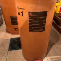 Servatoio in vetroresina per vino da 100lt