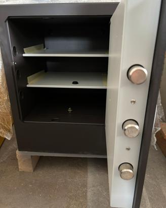 CASSEFORTI PER USO RESIDENZIALE E COMMERCIALE