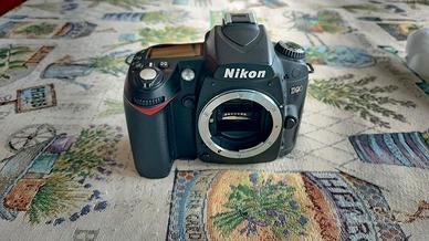 NIKON D90