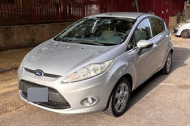Ford Fiesta  1.2 benzina Titanium km 43000 08/2010