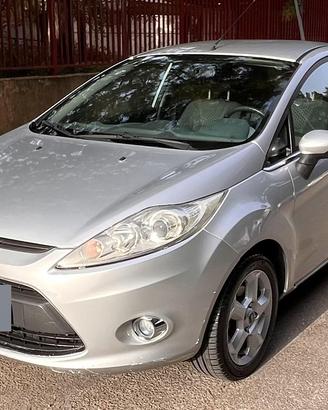 Ford Fiesta  1.2 benzina Titanium km 43000 08/2010