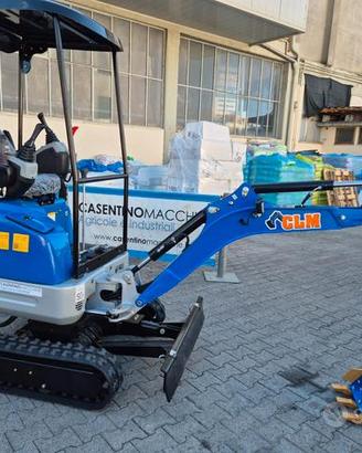 Miniescavatore CLM 322 motore Kubota