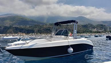 Barca a motore Mano' 19,50