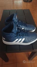 Scarpe adidas