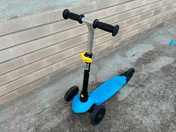 Monopattino a 3 ruote per bambini