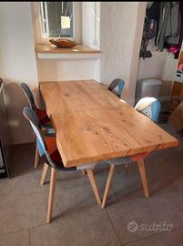 Tavoli, scrivanie e molto altro