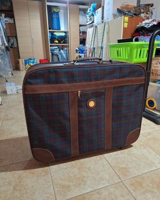 Valigia Samsonite vintage a quadri con ruote