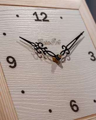 Orologio da parete artigianale in legno