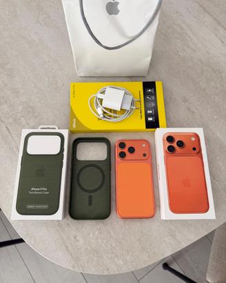 Apple Iphone 17 Pro 256GB Arancione +Accessori