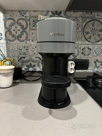Macchina caffe Nespresso Vertuo