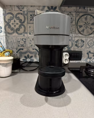 Macchina caffe Nespresso Vertuo