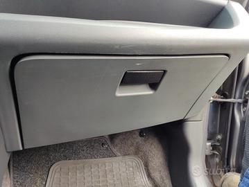 Cassetto portaoggetti SUZUKI ALTO del 2014