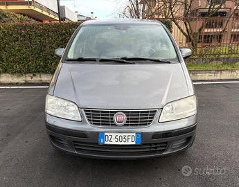 Fiat Idea 1.4 16V BlackEnergy