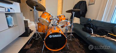 batteria  yamaha stage custom+ aste e piatti