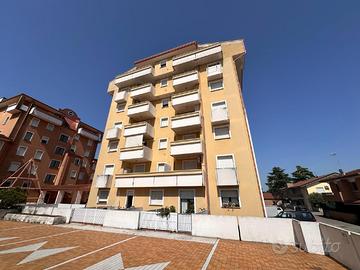 Investimento sicuro in contesto residenziale di...