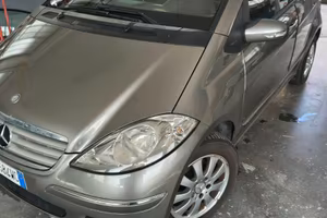 MERCEDES-BENZ CLASSE A 150 AVANTGARDE –  2005