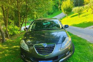 Lancia Delta 2000 diesel serie Platinum