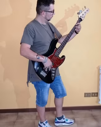 Set Basso Squier Jazz Bass Classic Vibe '70s