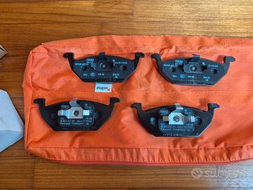 Set di pastiglie freni anteriori VW 2Q0.698.151.T