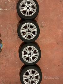 N.4 cerchi in lega+pneumatici Alfa Mito 2011