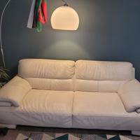 Divano in pelle avorio