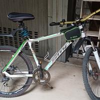 mtb accessoriata