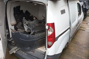 Renault kangoo 2011-2020 scocca per taglio lamiera