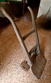 Carello antico da mugnaio
