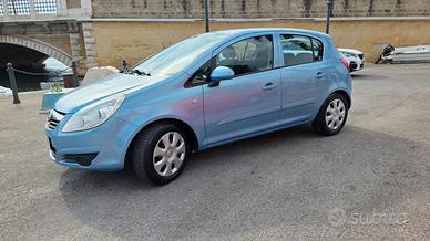 Opel Corsa D 1.0 benzina 