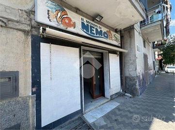 NEGOZIO A VOLLA