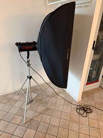 Monotorcia 900w attacco bowens com 2 soft box  +